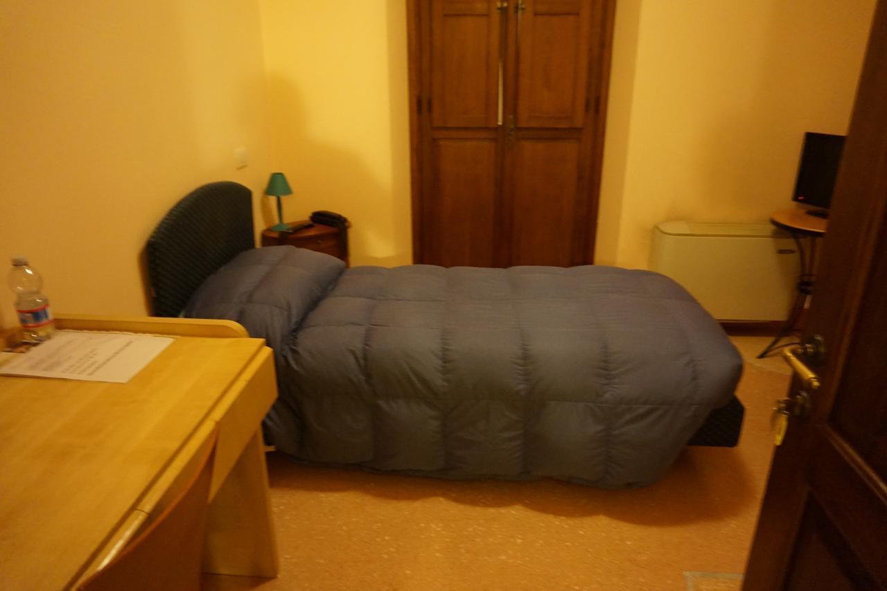 Locanda Da Ciacci Petriano Exteriör bild